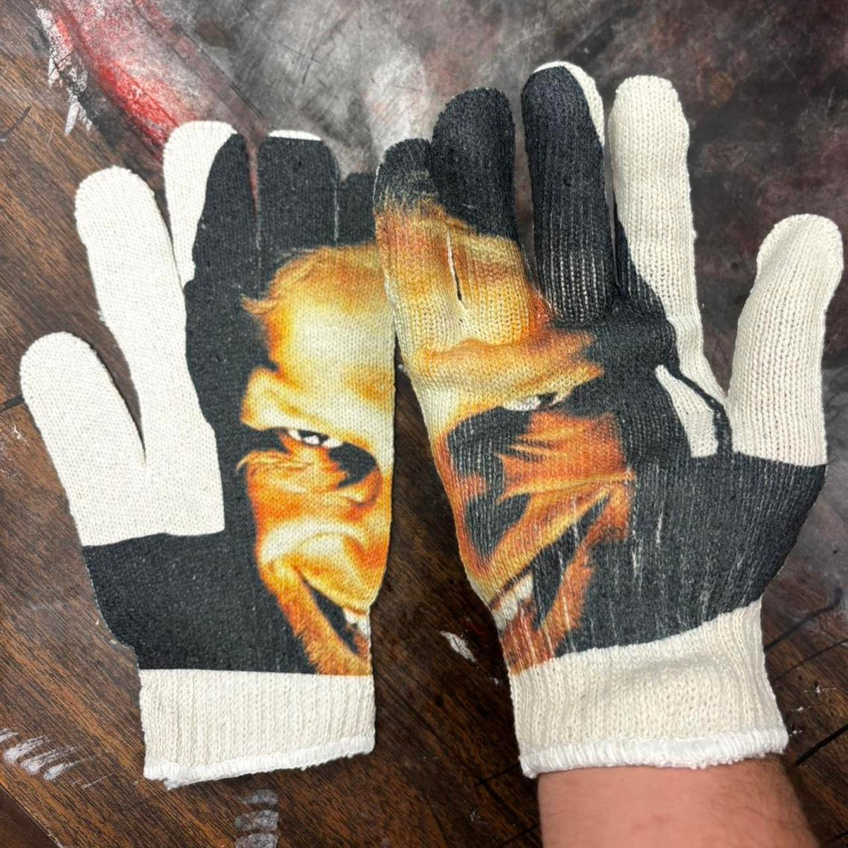 "aphex twin" glove